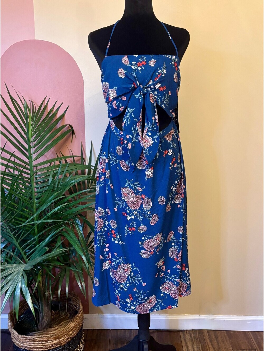 Trixxi Women's Floral Sundress Romantic Feminine Coquette Y2K Halter Size Medium